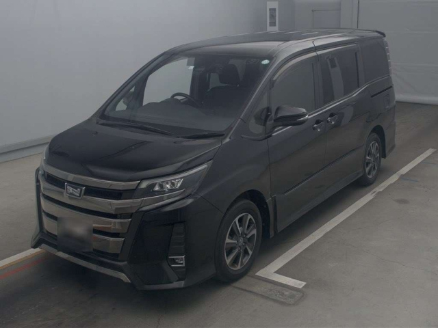 TOYOTA NOAH 2019