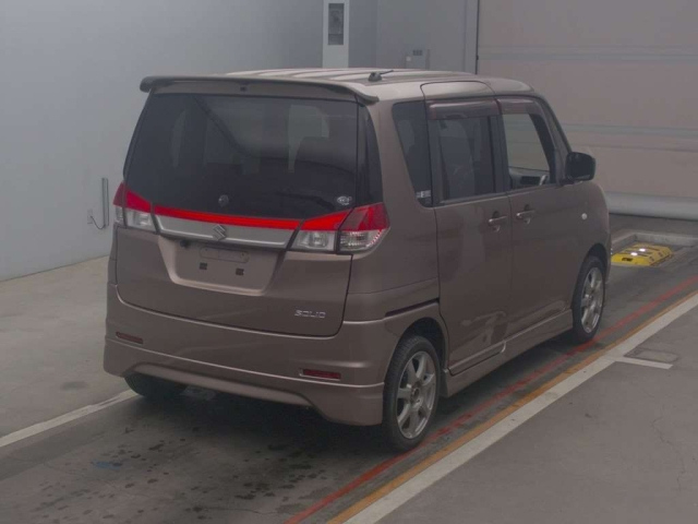 SUZUKI SOLIO 2011