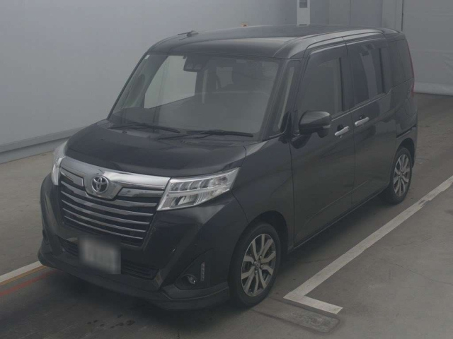 TOYOTA ROOMY 2019
