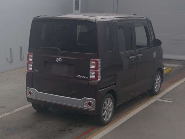 DAIHATSU WAKE 2014