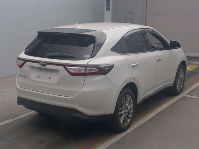 TOYOTA HARRIER 2019