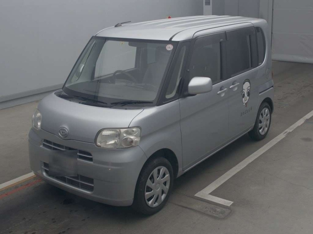 DAIHATSU TANTO 2012