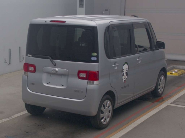 DAIHATSU TANTO 2012