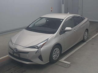 TOYOTA PRIUS 2016