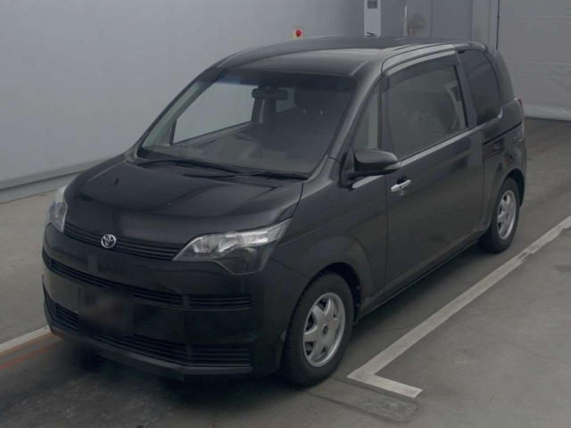 TOYOTA SPADE 2013