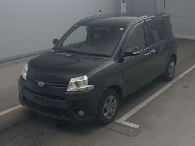 TOYOTA SIENTA 2015