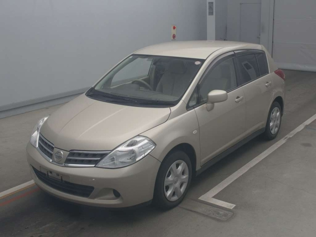 NISSAN TIIDA 2008