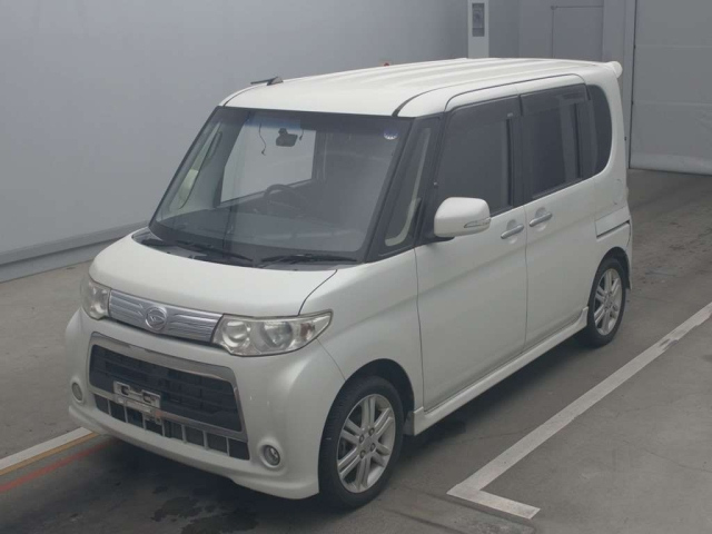 DAIHATSU TANTO 2012