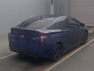 TOYOTA PRIUS 2018