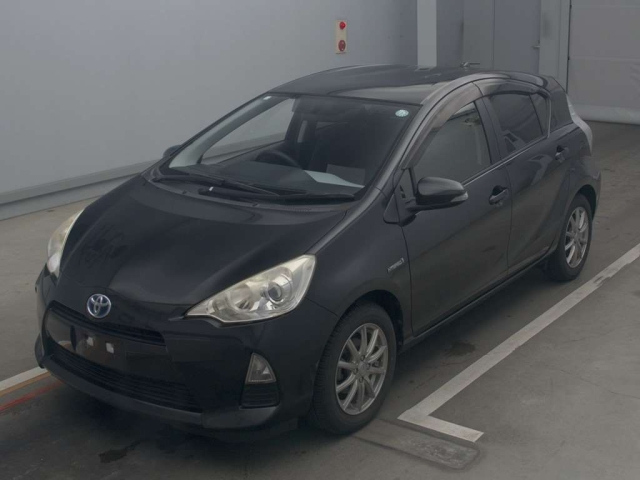 TOYOTA AQUA 2014