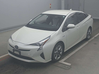 TOYOTA PRIUS 2016