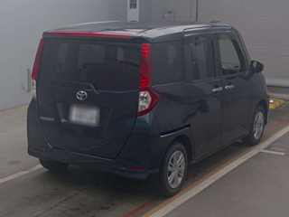 TOYOTA ROOMY 2021