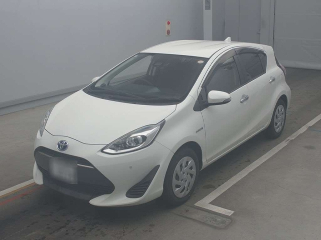 TOYOTA AQUA 2018