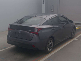 TOYOTA PRIUS 2019