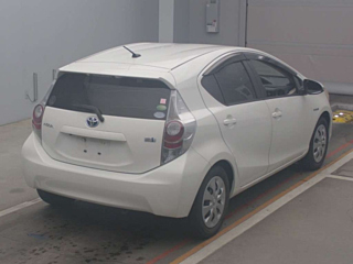 TOYOTA AQUA 2013
