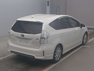 TOYOTA PRIUS ALPHA 2013