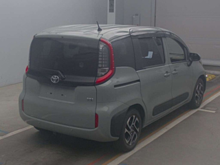 TOYOTA SIENTA 2023