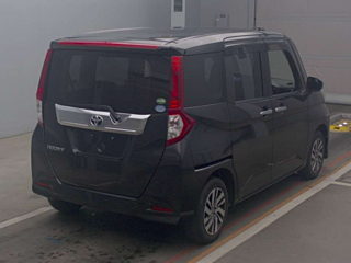TOYOTA ROOMY 2016