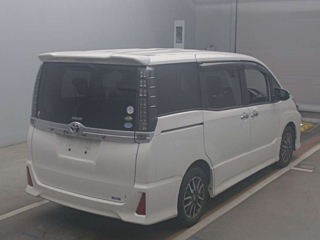 TOYOTA VOXY 2017