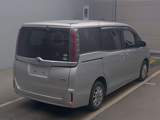 TOYOTA NOAH 2018