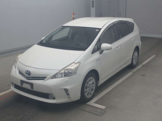 TOYOTA PRIUS ALPHA 2012