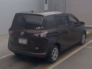 TOYOTA SIENTA 2017
