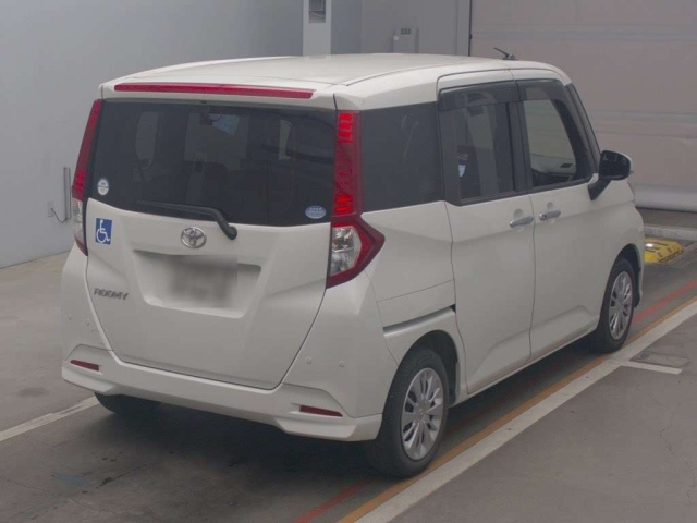 TOYOTA ROOMY 2020