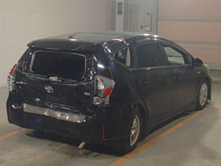 TOYOTA PRIUS ALPHA 2015