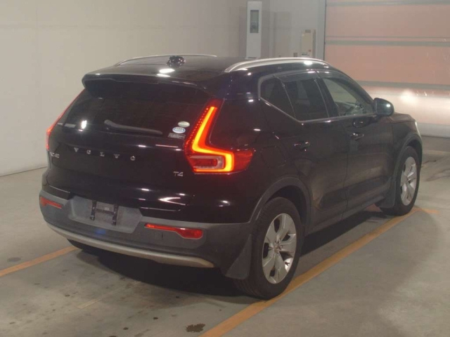VOLVO XC40 2020
