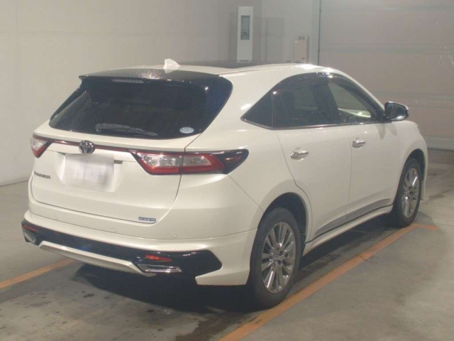 TOYOTA HARRIER 2019