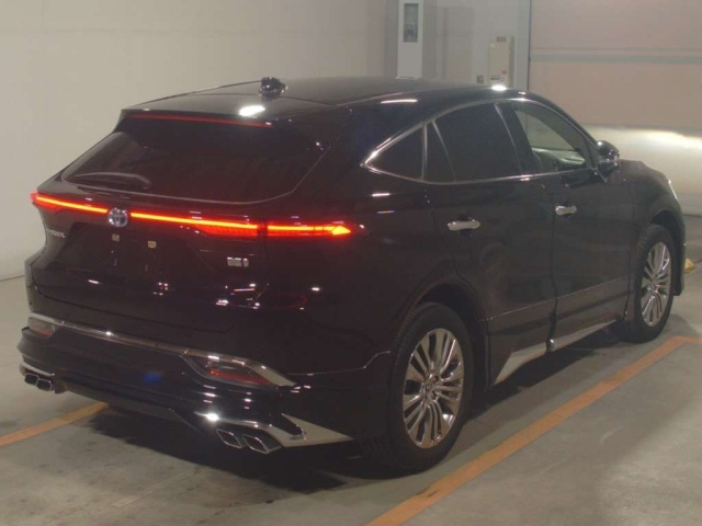 TOYOTA HARRIER 2022