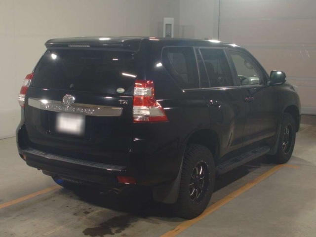 TOYOTA LAND CRUISER PRADO 2016