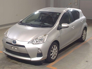 TOYOTA AQUA 2012