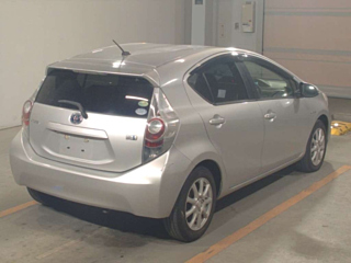 TOYOTA AQUA 2012