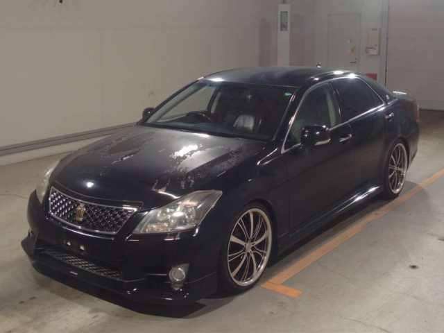 TOYOTA CROWN 2010