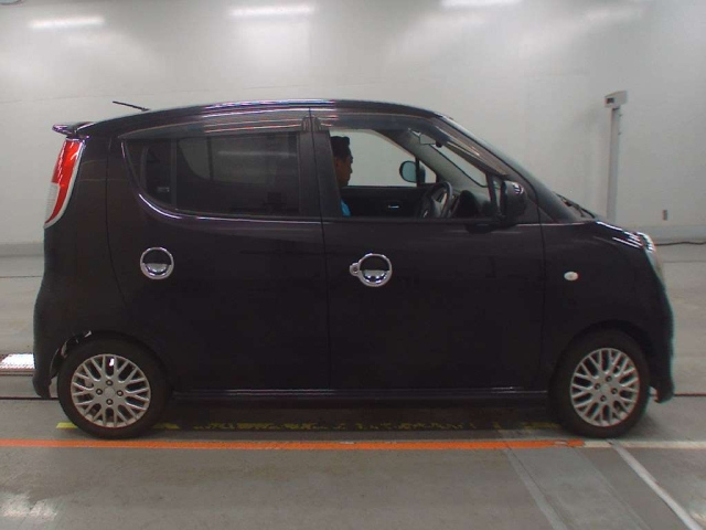 SUZUKI MRWAGON 2010