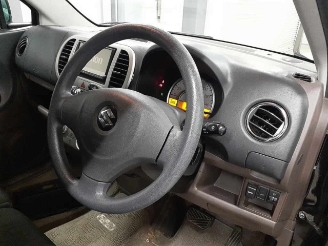 SUZUKI MRWAGON 2010