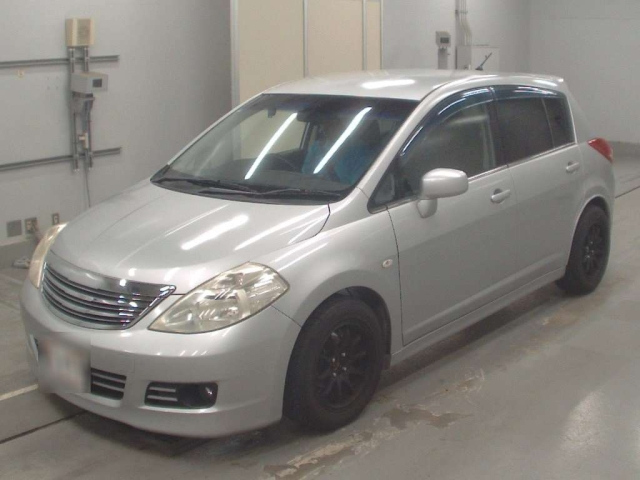 NISSAN TIIDA 2009