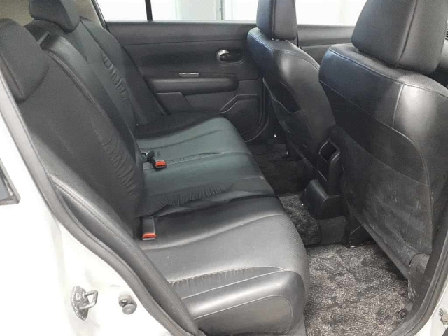 NISSAN TIIDA 2009