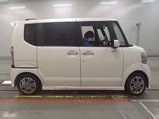 HONDA N BOX 2015