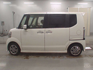 HONDA N BOX 2015