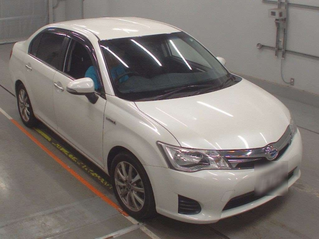 TOYOTA COROLLA AXIO 2013