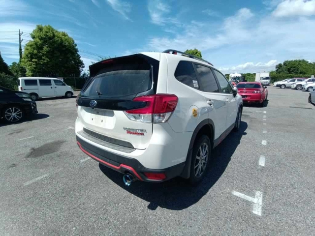 SUBARU FORESTER 2018
