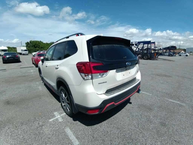 SUBARU FORESTER 2018