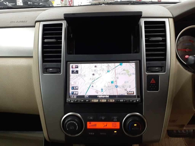 NISSAN TIIDA 2010