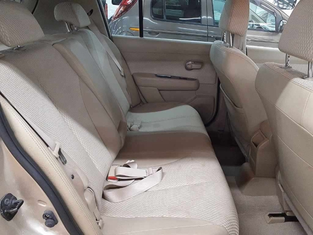 NISSAN TIIDA 2010