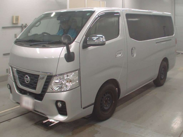 NISSAN CARAVAN 2020