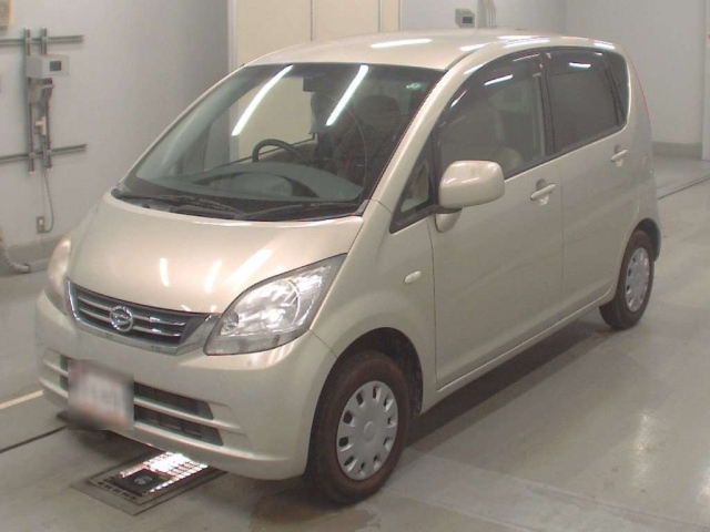 DAIHATSU MOVE 2010