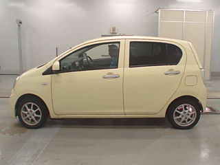 DAIHATSU MIRA E S 2014