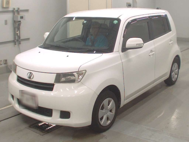 TOYOTA BB 2014